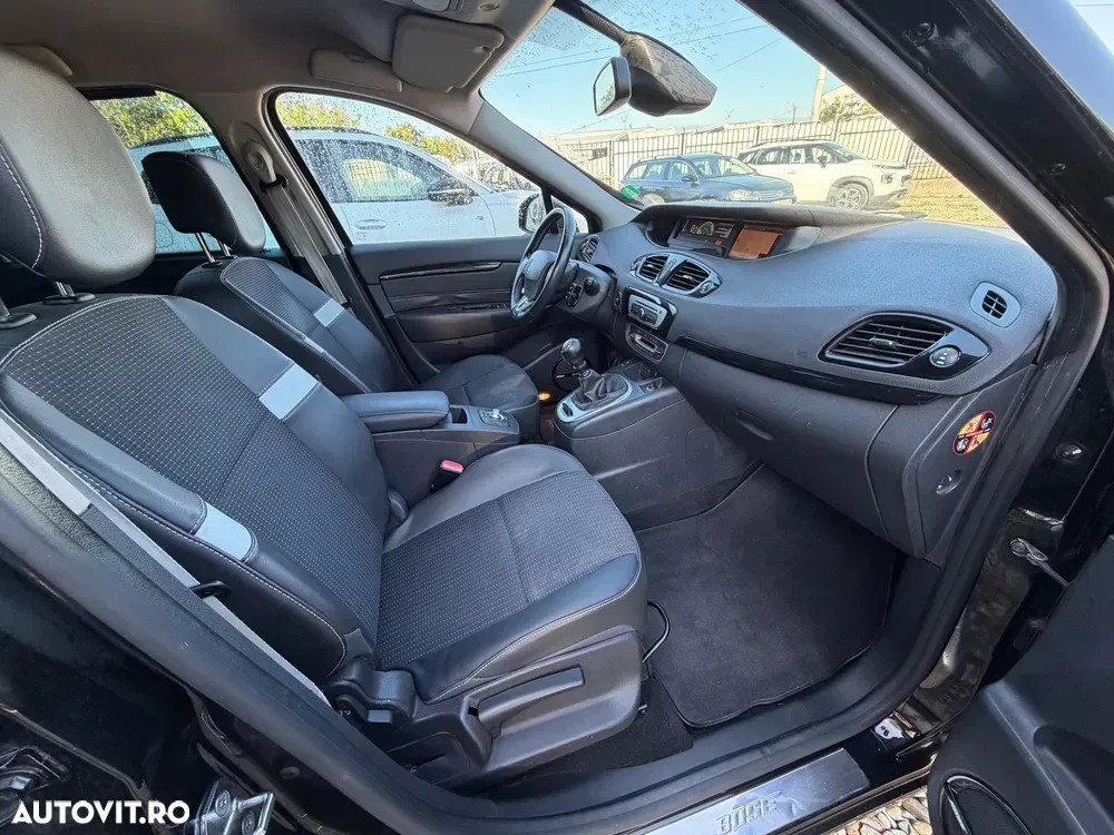 Renault Grand Scenic dCi 130 FAP Start & Stop Bose Edition — imagine 5