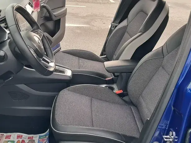 Renault Captur E-TECH Full 145 Techno