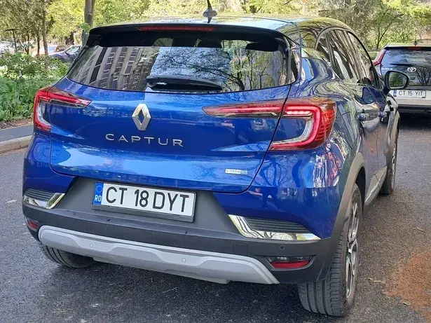 Renault Captur E-TECH Full 145 Techno