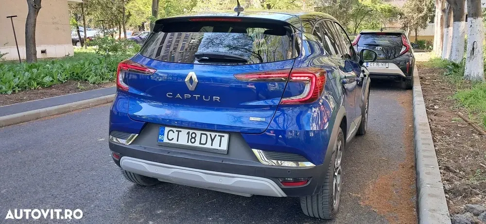 Renault Captur E-TECH Full 145 Techno — imagine 4