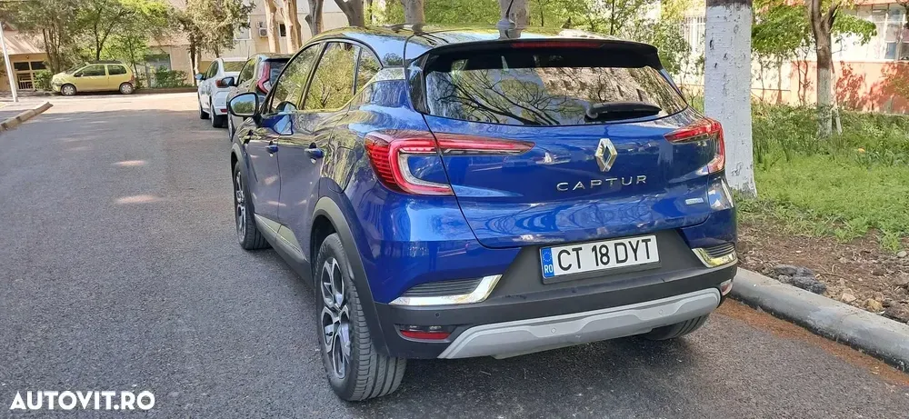 Renault Captur E-TECH Full 145 Techno — imagine 5