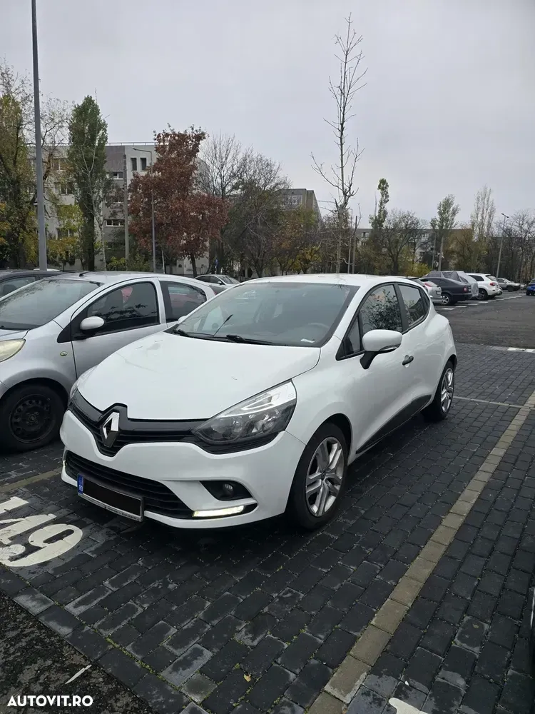 Renault Clio IV [2012 - 1.2 Life — imagine 5