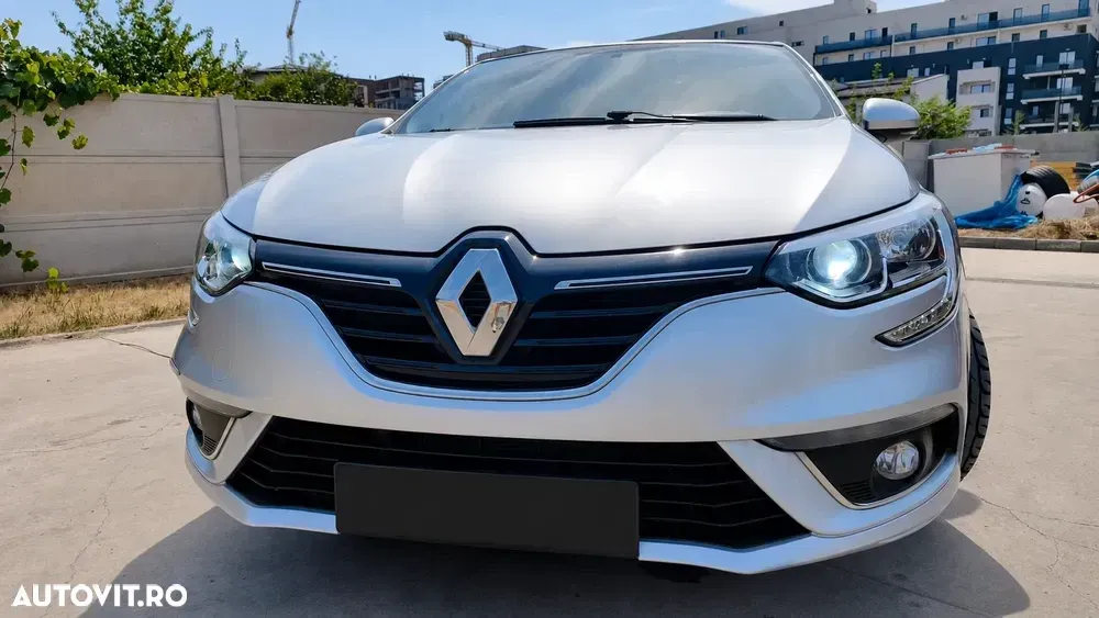 Renault Mégane IV TCE GPF Life — imagine 3
