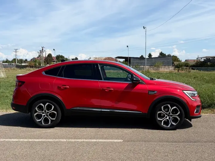 Renault Arkana E-TECH Intens