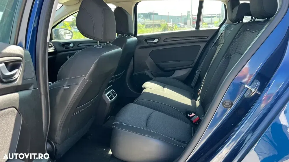 Renault Mégane IV BLUE dCi 115 EDC BUSINESS EDITION — imagine 6