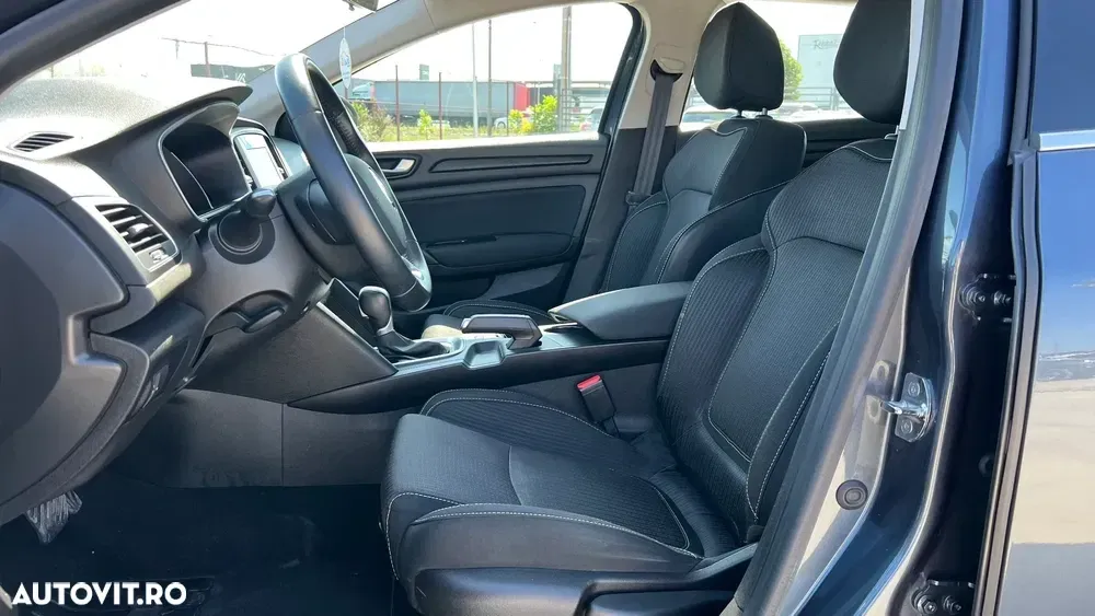 Renault Mégane IV BLUE dCi 115 EDC BUSINESS EDITION — imagine 5