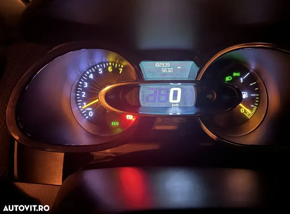 Renault Clio IV [2012 - 0.9 Energy TCe Expression — imagine 3