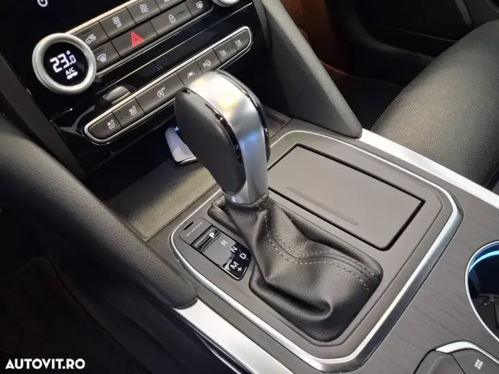 Renault Talisman Blue dCi EDC Initial Paris