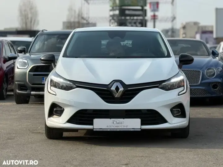 Renault Clio V full hybrid 145 Techno