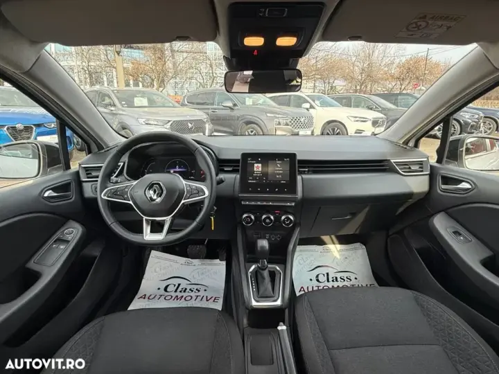 Renault Clio V full hybrid 145 Techno