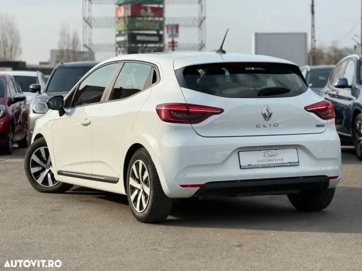 Renault Clio V full hybrid 145 Techno