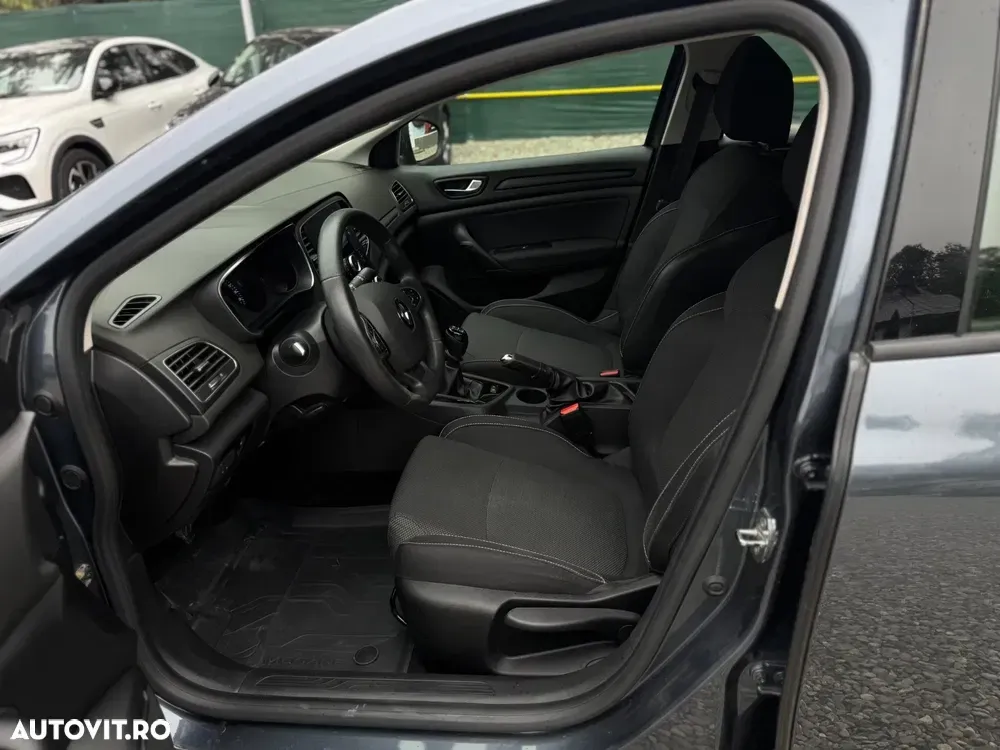 Renault Mégane IV TCe Business — imagine 6
