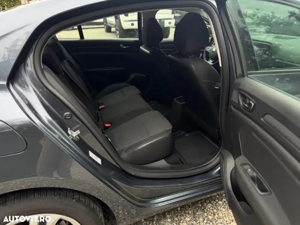Renault Mégane IV TCe Business — imagine 4