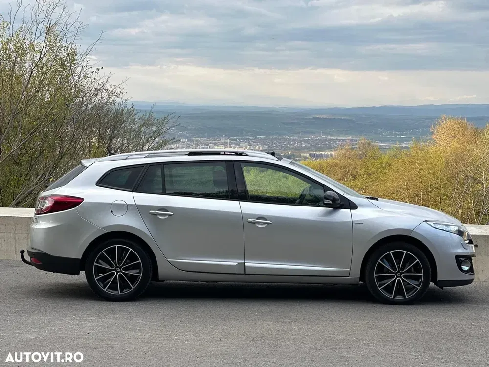 Renault Mégane III ENERGY dCi 110 Start & Stop Bose Edition — imagine 4
