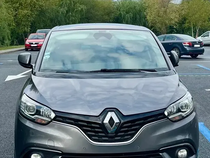 Renault Grand Scenic BLUE dCi 120 BUSINESS EDITION