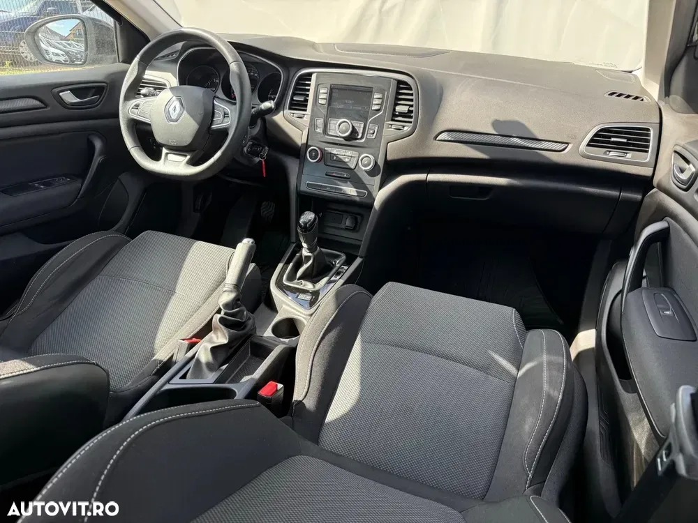 Renault Mégane IV TCE GPF Life — imagine 6