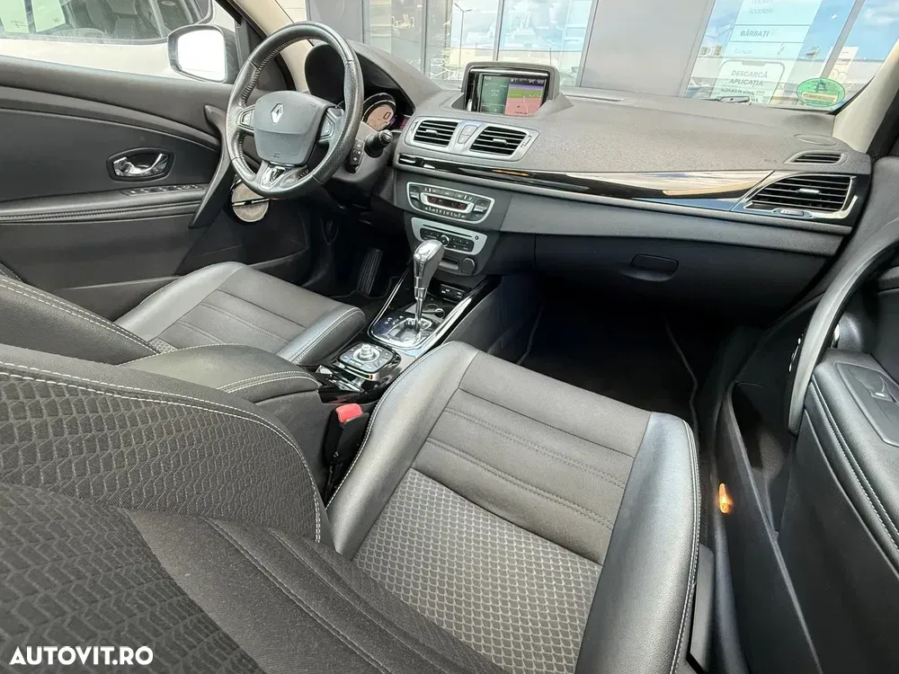 Renault Mégane III dCi 110 FAP EDC Bose Edition — imagine 6
