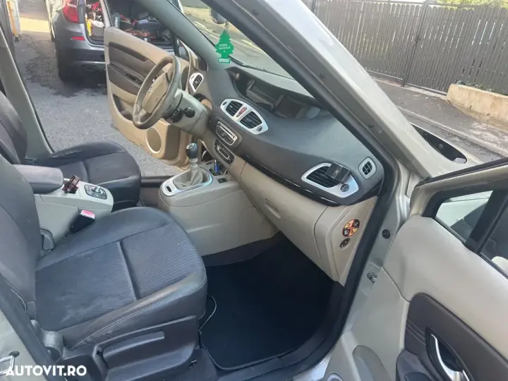 Renault Scénic 1.9dCi Privilege