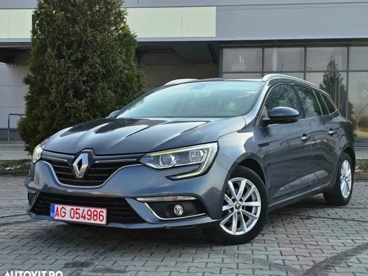 Renault Mégane IV BLUE dCi 115 EDC INTENS