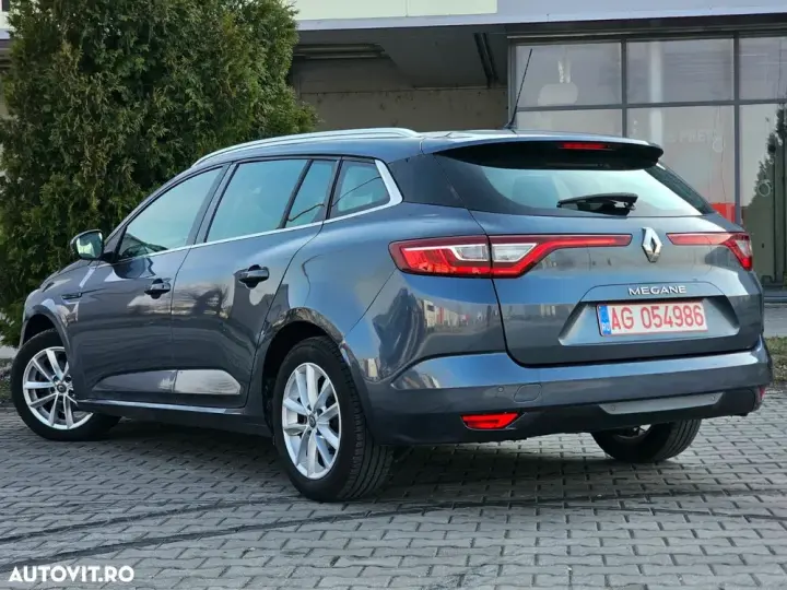 Renault Mégane IV BLUE dCi 115 EDC INTENS