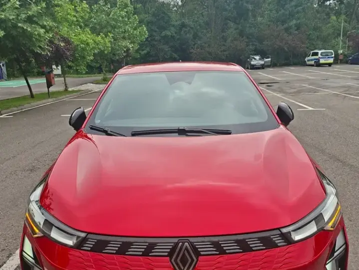 Renault Symbioz E-Tech 145 HEV Techno