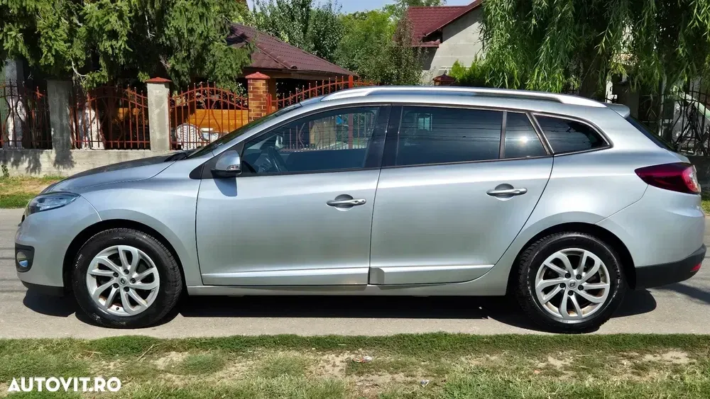 Renault Mégane III 1.5 dCi Expression — imagine 4