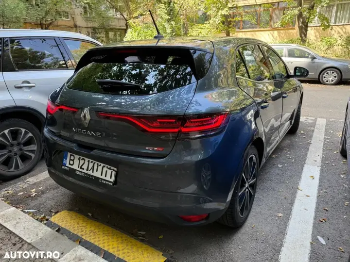 Renault Mégane IV Blue dCi 116 EDC Intens