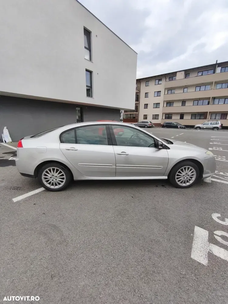 Renault Laguna III dCi 110 FAP Expression — imagine 5