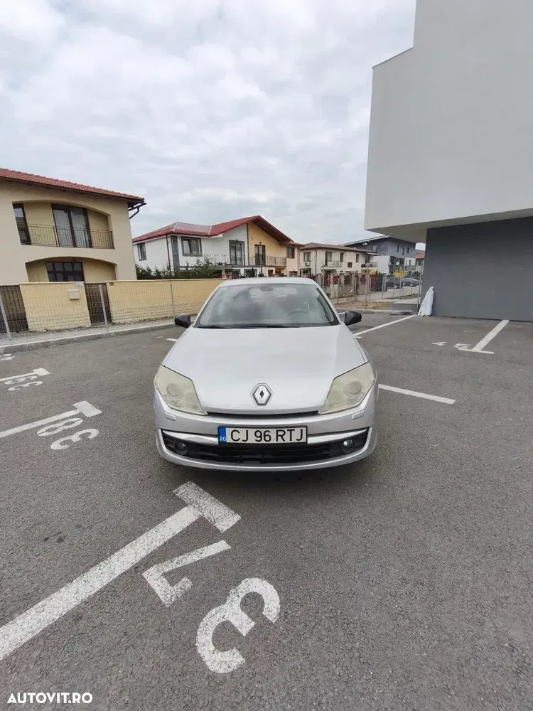 Renault Laguna III dCi 110 FAP Expression — imagine 2