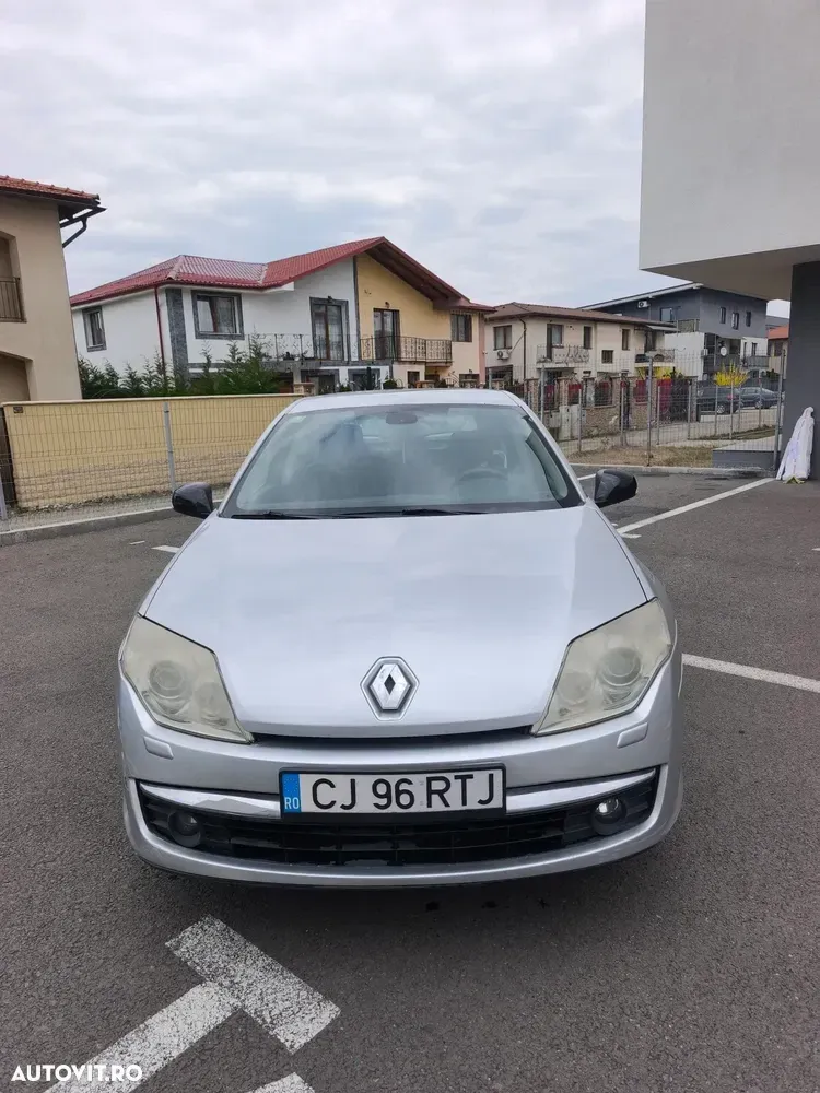 Renault Laguna III dCi 110 FAP Expression — imagine 4
