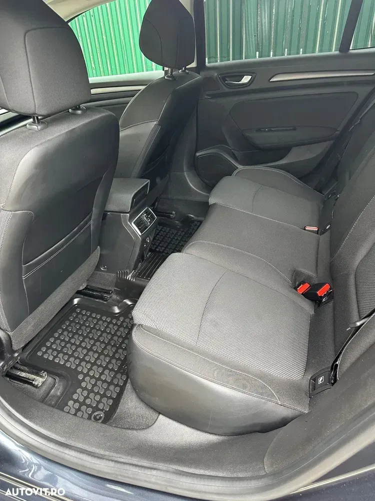 Renault Mégane IV TCe 140 GPF EDC Equilibre — imagine 5