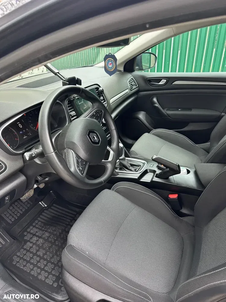 Renault Mégane IV TCe 140 GPF EDC Equilibre — imagine 6