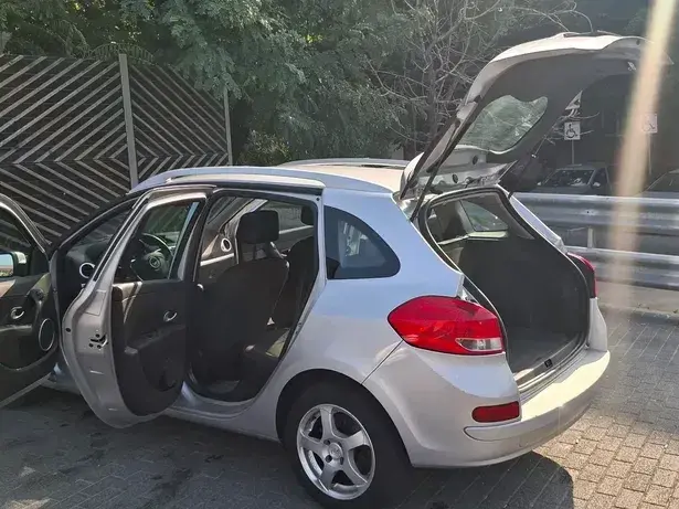 Renault Clio III 1.2 16V 75 Dynamique