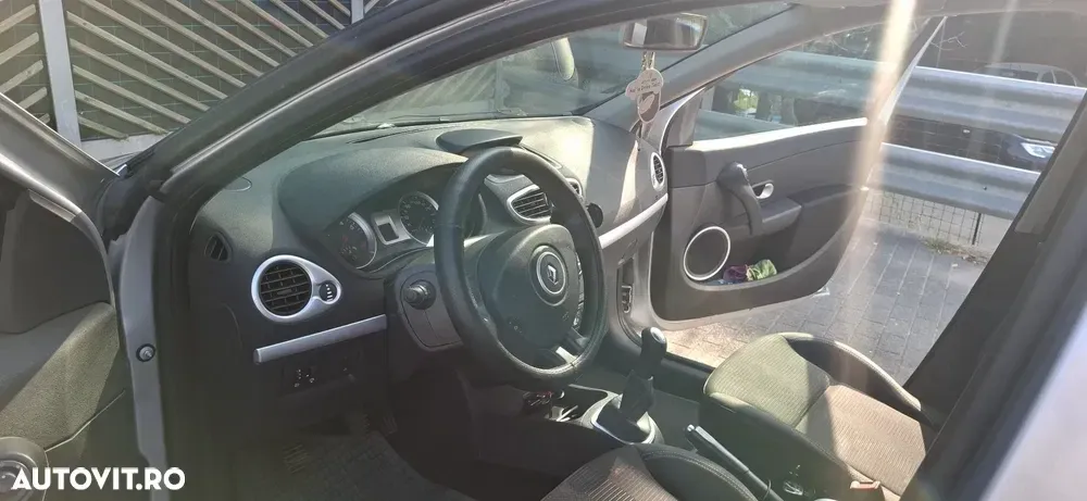 Renault Clio III 1.2 16V 75 Dynamique — imagine 4