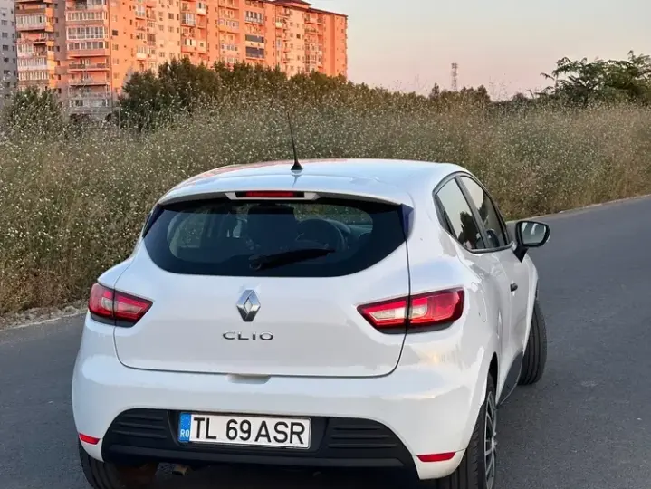 Renault Clio IV [2012 - 1.5 dCi Zen