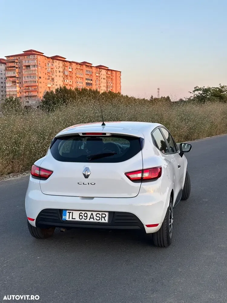 Renault Clio IV [2012 - 1.5 dCi Zen — imagine 3