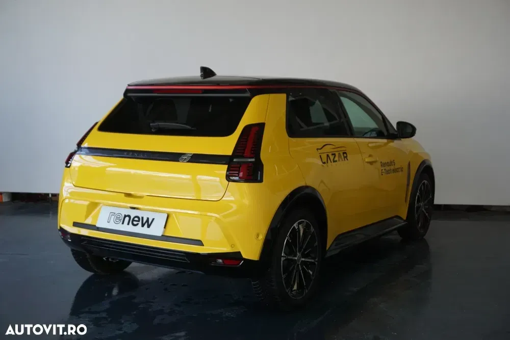 Renault 5 E-Tech 52 kWh Iconic Cinq — imagine 2