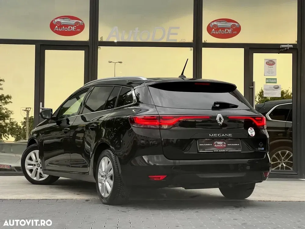Renault Mégane IV E-TECH 160 TECHNO — imagine 3