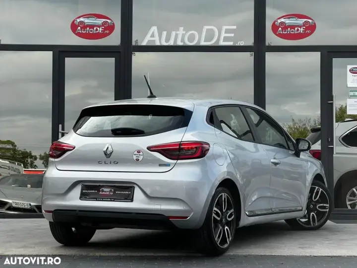 Renault Clio V E-TECH 140 BUSINESS EDITION