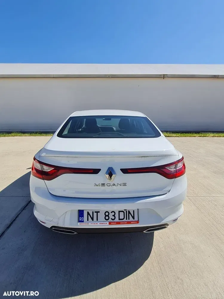 Renault Mégane IV TCE 140 GPF Zen — imagine 3