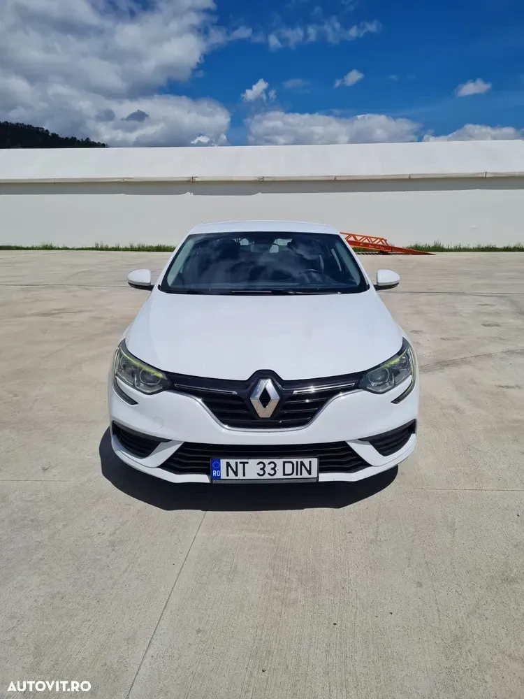 Renault Mégane IV TCE GPF Zen — imagine 2