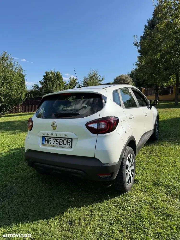 Renault Captur TCe Life — imagine 5
