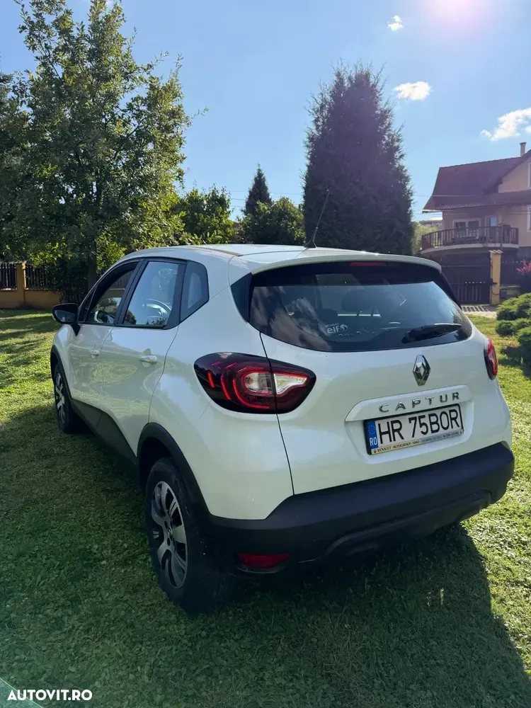 Renault Captur TCe Life — imagine 4