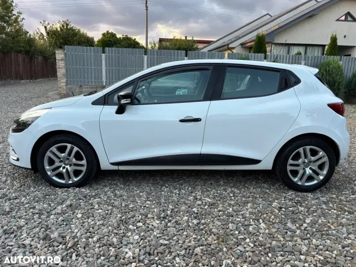 Renault Clio IV [2012 - dCi 90 Dynamique