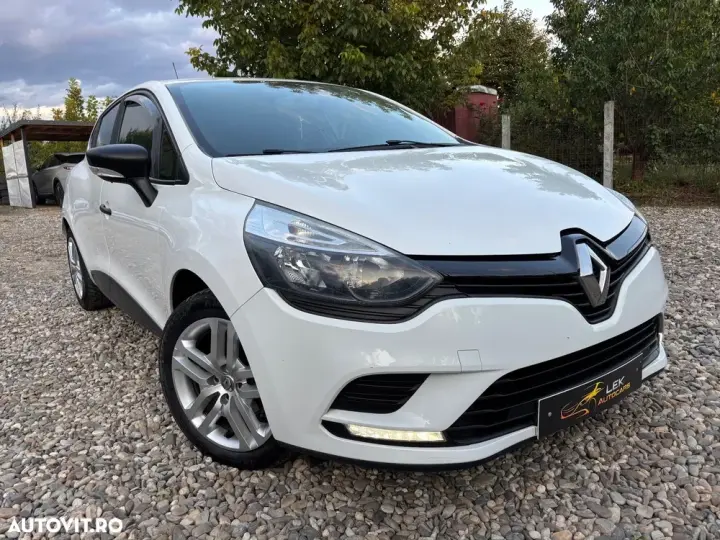 Renault Clio IV [2012 - dCi 90 Dynamique