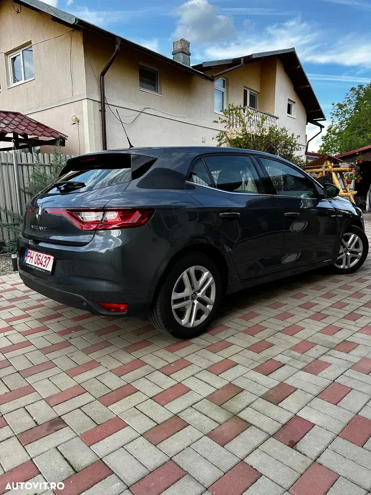 Renault Mégane IV BLUE dCi Zen — imagine 4