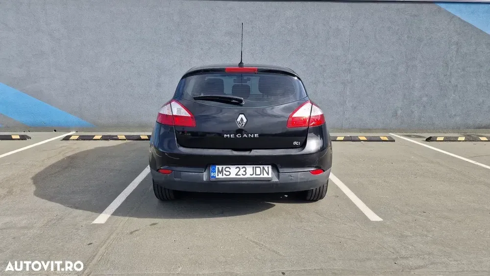Renault Mégane III ENERGY dCi 110 Start & Stop LIMITED — imagine 4