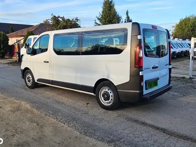 Renault Trafic 2.0 Blue dCi 120 Combi L2H1 8+1 locuri Authentique
