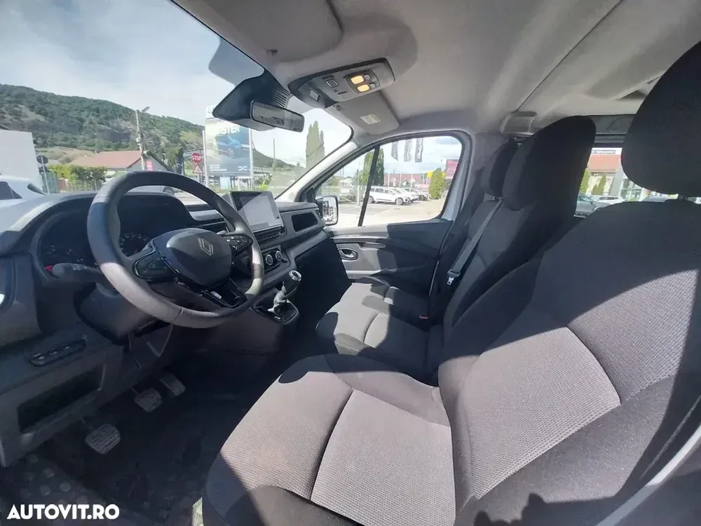 Renault Trafic 2.0 Blue dCi 110 S&S L2 8+1 Life — imagine 3