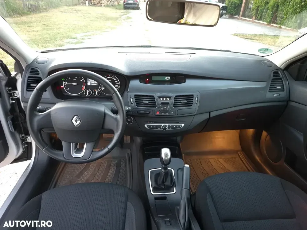 Renault Laguna III — imagine 6